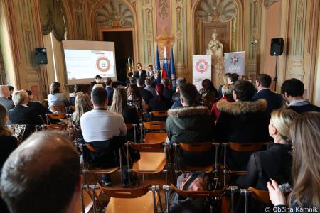 Občina Kamnik prejela certifikat Mladim prijazna občina 2022 – 2026 (6)